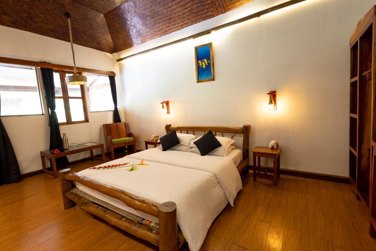 Hotel Wild Orchid à Kala Pathar Beach Extérieur photo